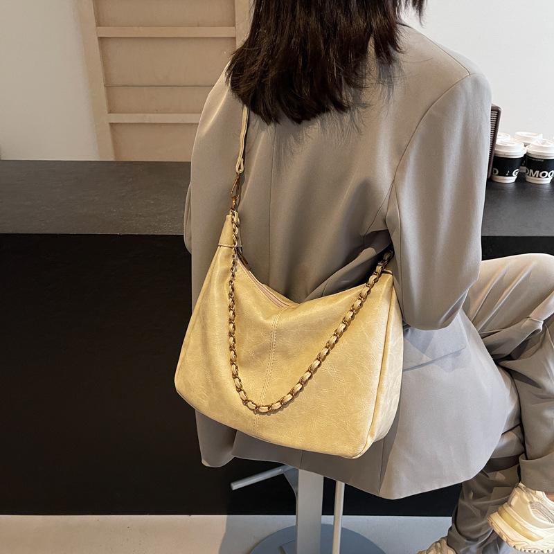 Retro Shoulder Bag 2025 New Fashion Texture PU Women's Bag Simple Solid Color Work Commuter Bag