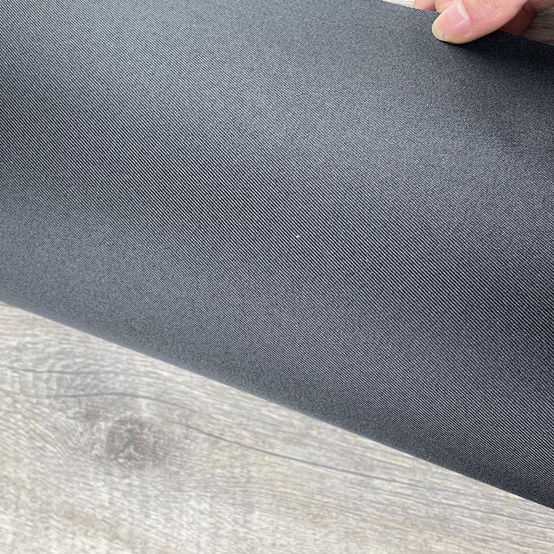 Samolepicí látkové záplaty na opravu pro renovaci pohovky, stěny, oděvů a závěsů.