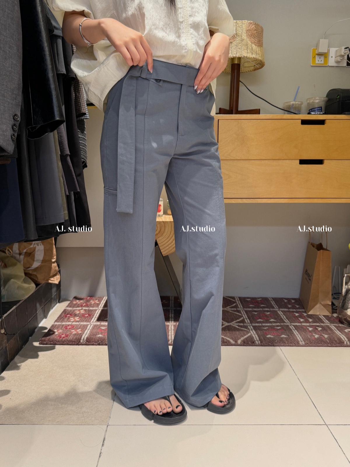 American Retro Slimming Mid-Rise Micro-Flare Casual Pants with Belt M96093 S