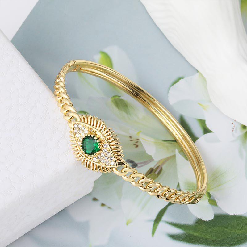 Micropaved Zirconia Devil's Eye Bracelet High Fashion Design Women's Bracelet