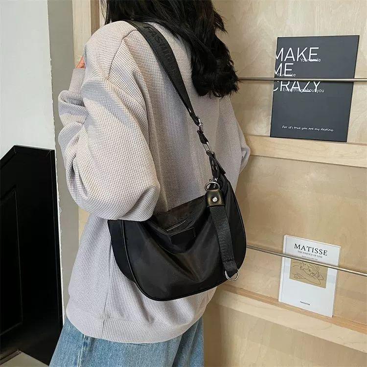 Korean Style Oxford Cloth Crossbody Bag - Women's Simple, Casual Large Capacity Shoulder Bag