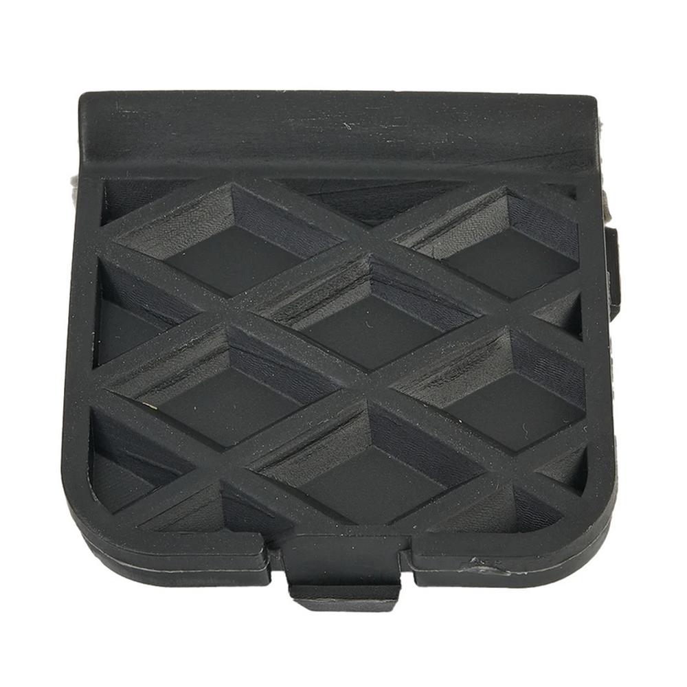 Kryt oka tažného háku zadního nárazníku pro 2011-2016 Ford Focus MK3 BM51-A17K922-AB