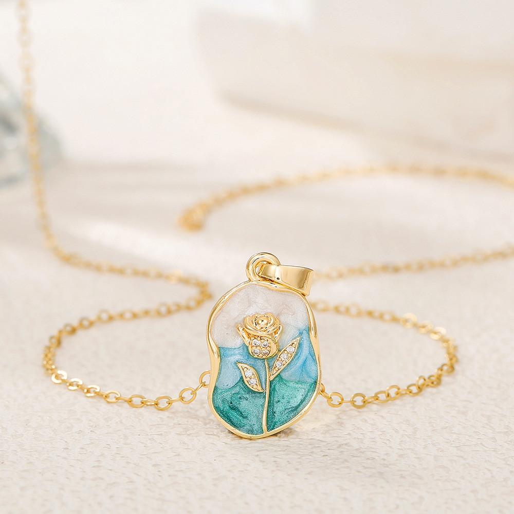Koperen Bloemenketting Met Zirkonia Steen Meerlaags Ontwerp Voor Casual Of Formeel Gebruik