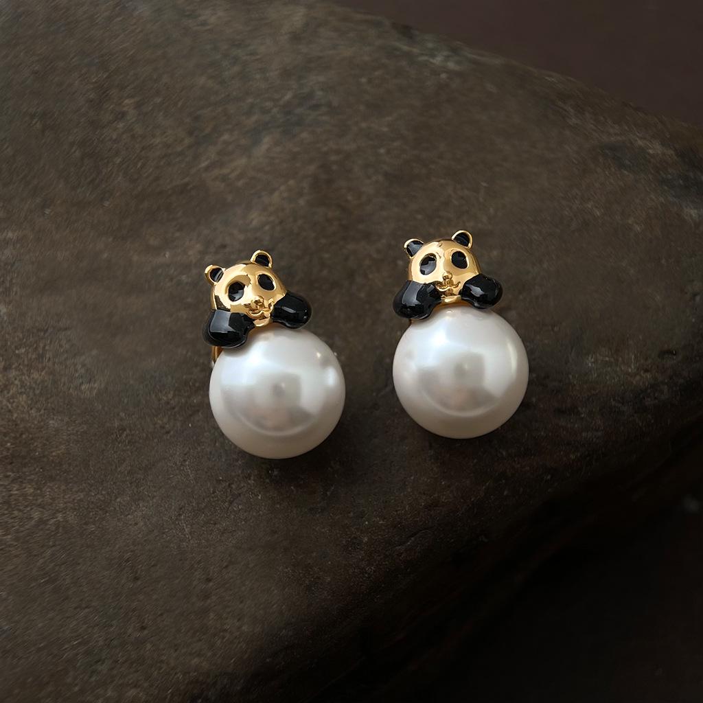 Designer 18k Gold Panda Pearl Stud Earrings: Creative Niche, Luxury Style