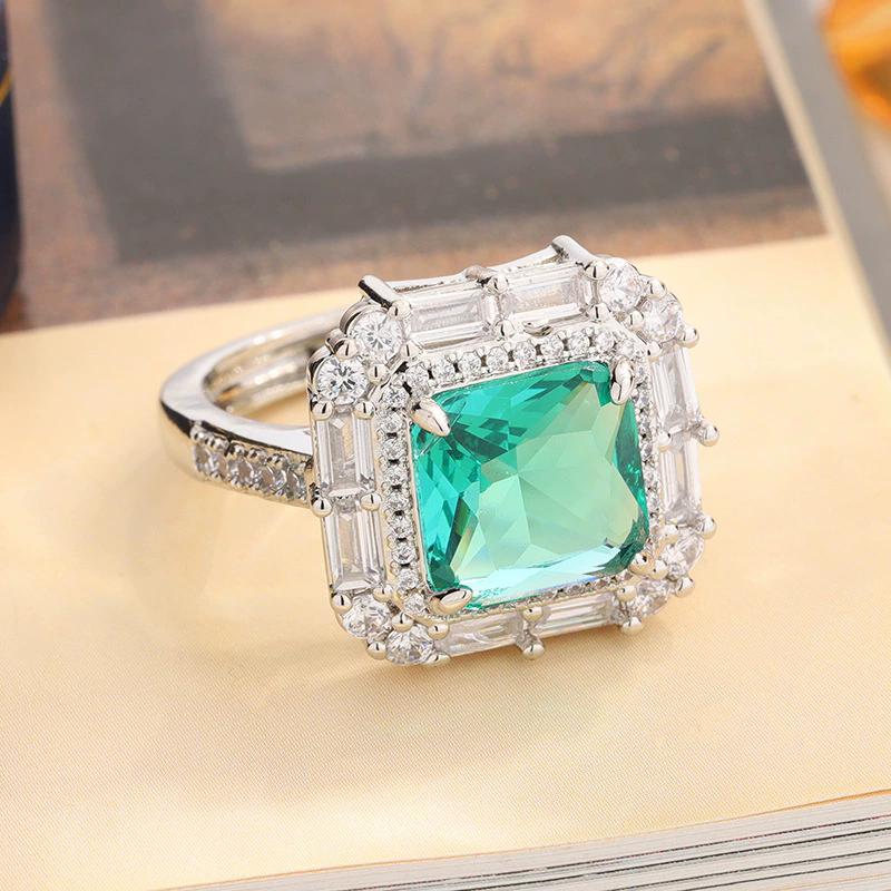 New Exquisite Fashion  Sterling Silver Emerald Zircon Rings for Ladies Wedding Engagement Rings Green Square CZ  Gifts