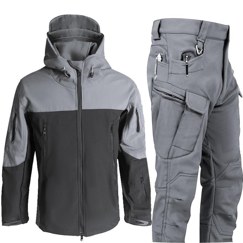 Winter Outdoor Men's Training Suit Tactical Camouflage Assault Plush Waterproof Adventure Skiing Jacket Travel Clothing Workwear