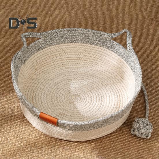 Cesta de corda trançada para gatos, cama de gato trançada à mão, tapete arranhador interativo para gatos com bola de brincar para gatos e filhotes de coelho dentro de casa