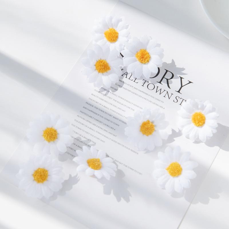 100PCS 4CM Mini Silk Daisy Artificial Flowers Party Wedding Decorative Home Decoration Christmas Wreath Fake Sunflower Cheaper
