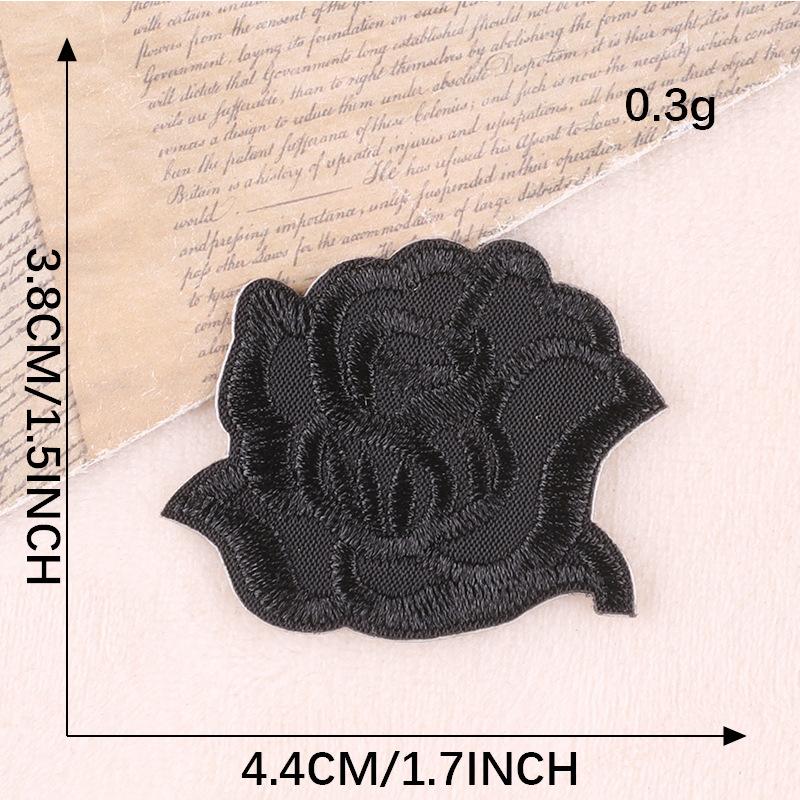Embroidery label, black and white roses, sheets, fill smoke holes, down jacket patches, clothing accessories, self-adhesive stickers