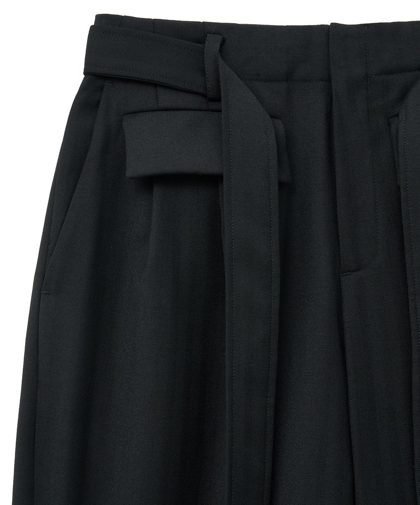 NOIRER FOR WOMAN Belted Pocket Wide Slacks (Black)