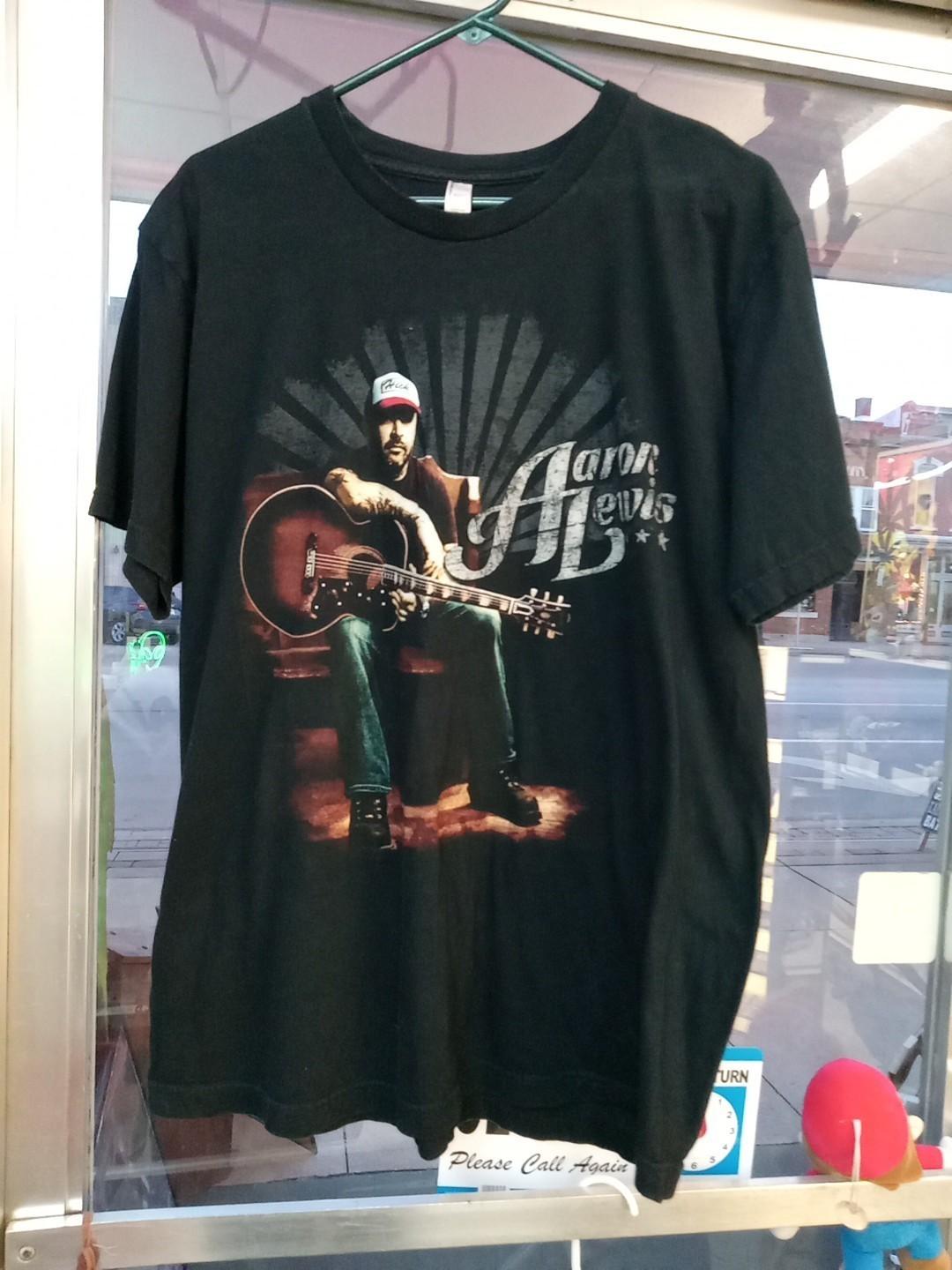 RARE! This is a Very Old Picture of me Gag Adult Funny T-Shirt M