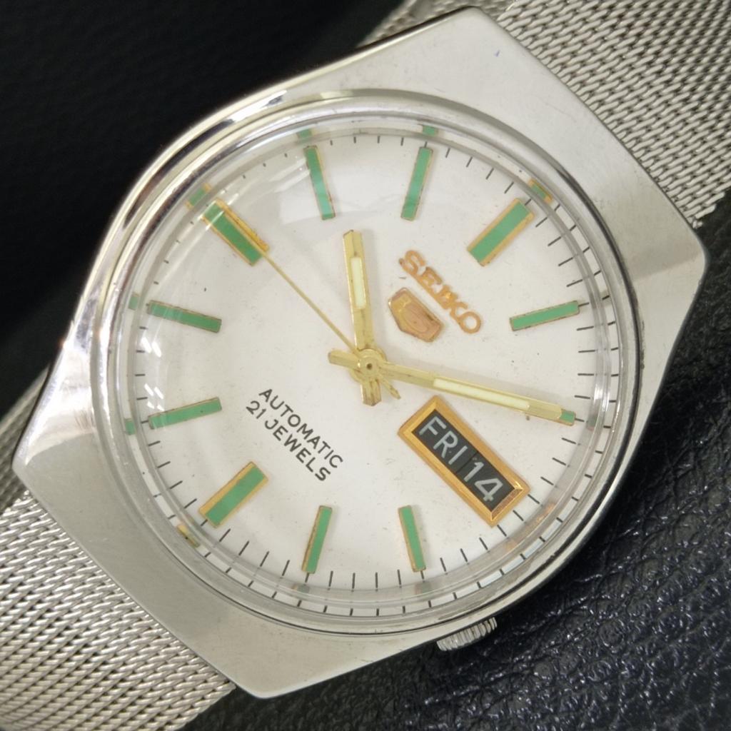 

АВТОМАТИЧЕСКИЕ ВИНТАЖНЫЕ ЧАСЫ SEIKO 5 ЯПОНИЯ 7S26A МУЖСКИЕ С БЕЛЫМ ЦИФЕРБЛАТОМ a702639-1 R209-a702639