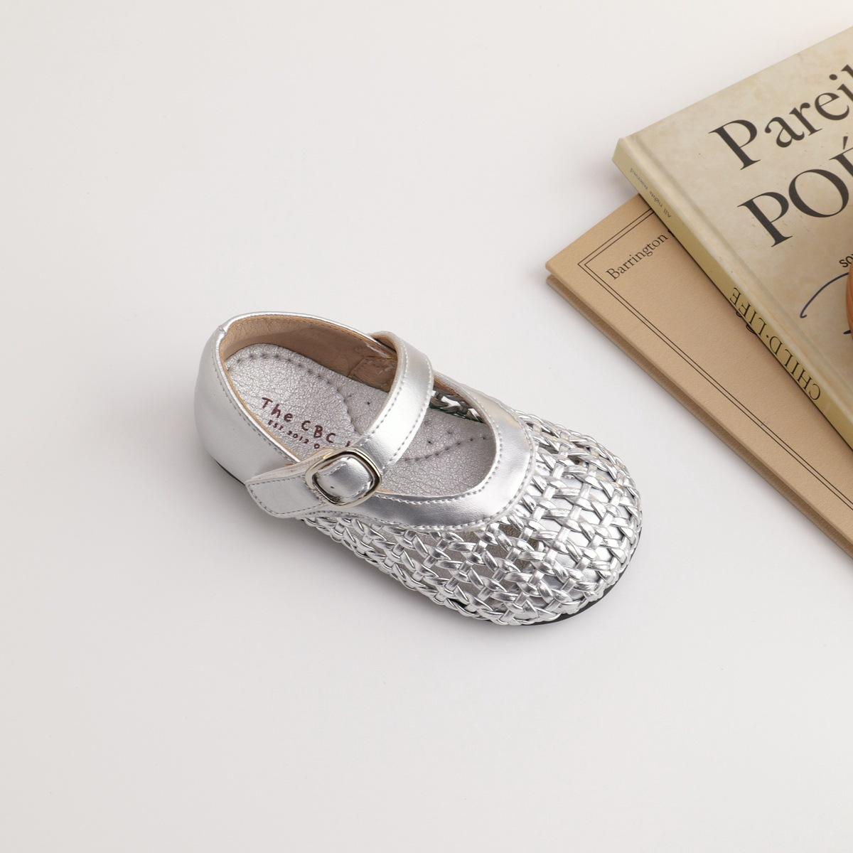 

XSHX Retro Weaving Girls Hollow Mary Jane Sandals Shallow Mouth Spring and Summer Breathable Baotou [Wenzhou Shoes] 25 серебряный