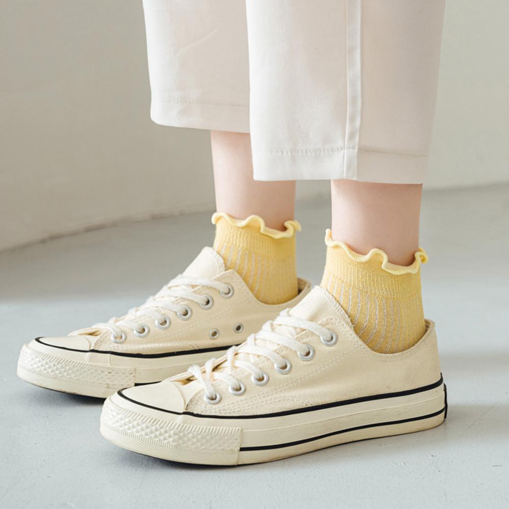 8 Pairs Women Colorful Short Socks Fashionable Versatile The Pleated Details Are Casual Soft Comfortable Breathable Socks