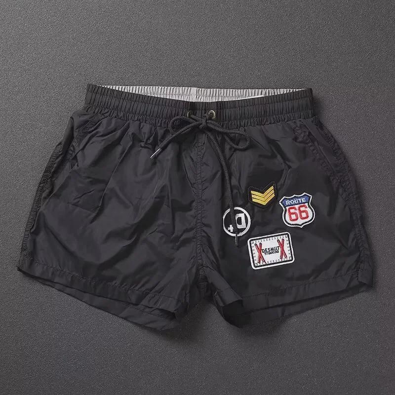 Neue trendige Sommershorts für Herren: Leichtes, locker sitzendes, stylisches Fünf-Punkt-Design für Freizeitsport.