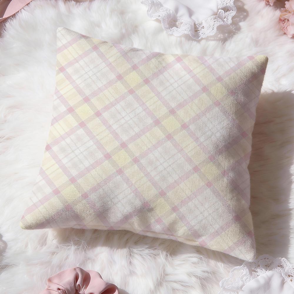 Simple checkered pattern Cushion Cover Premium Comfort Reversible Pillow Cove Two in One Design for Any Room Car Interior