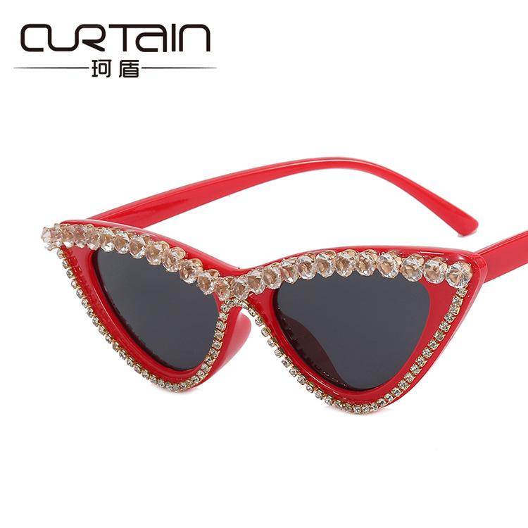 Diamond triangular cat's eye sunglasses New trendy fashion sunglasses Versatile personality exaggerated tide