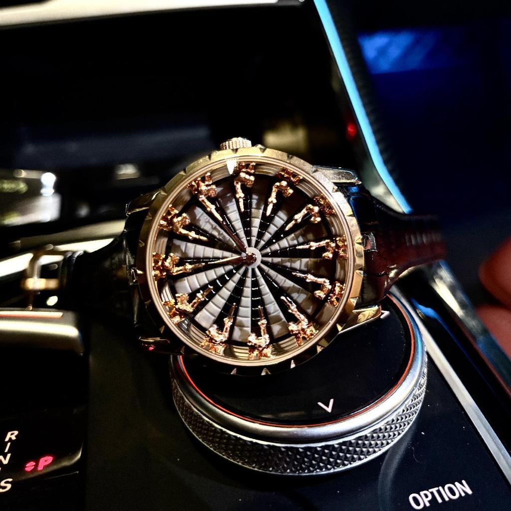 Twelve Knights Hand Expression Valentine's Day Gift for Boyfriend - Trendy Men's Cross-border Selection.