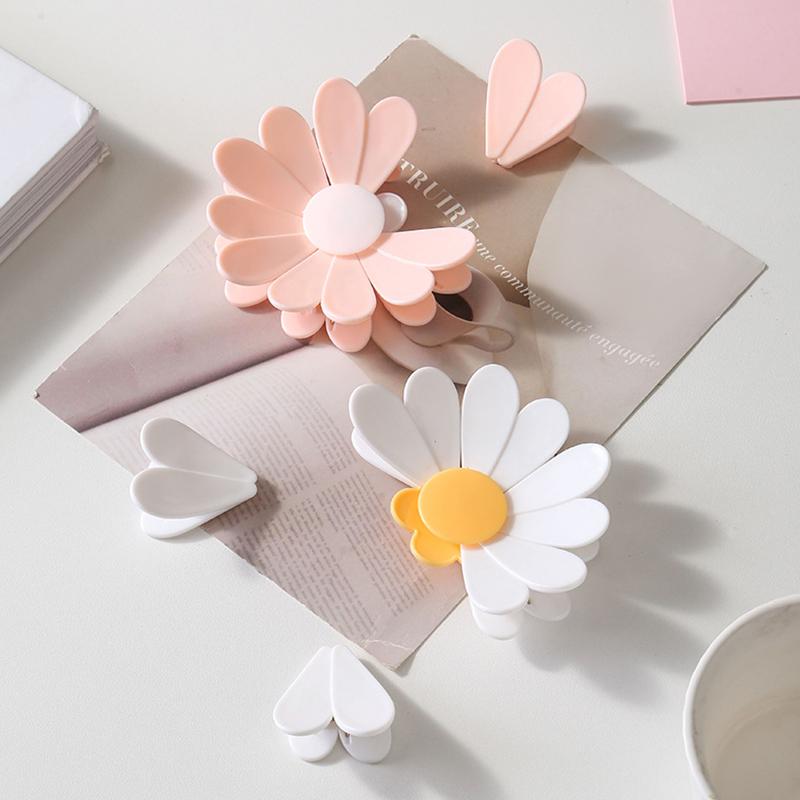 1 Set Refrigerator Magnets Cute Set of Six Clips Snack Storage Daisy Shape Gift Home Decor Durable 3D Design Creative 9x9cm