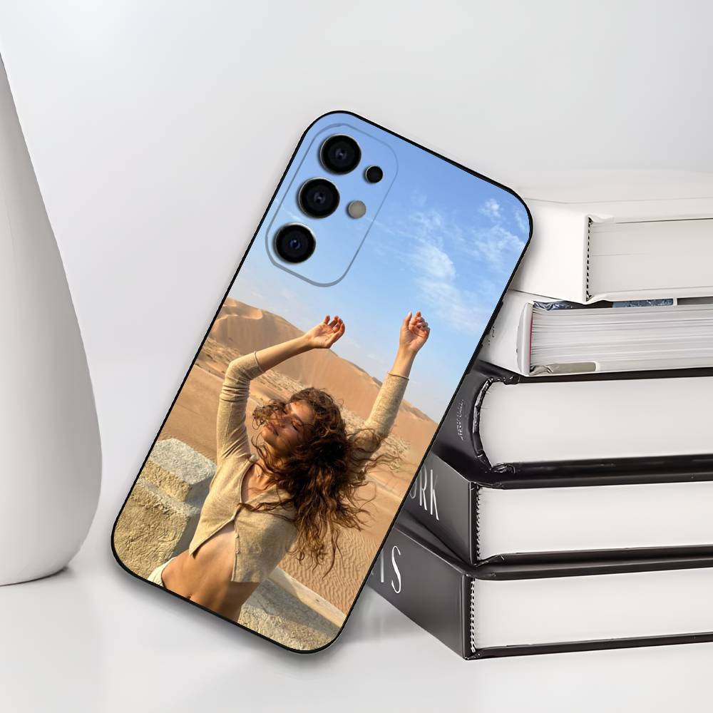 

Z-Zendaya Phone Case For Samsung S25,S24,S21,S22,S23,S30,Ultra,S20,Plus,Soft Silicone Black Cover Samsung S30Ultra5G