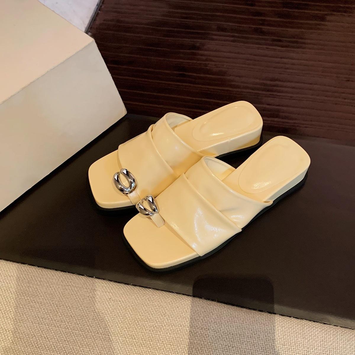 

Cowhide version~ French metal buckle pleated wide one-word set, toe slope heel sandals women s summer thick-soled one-pedal slippers 40