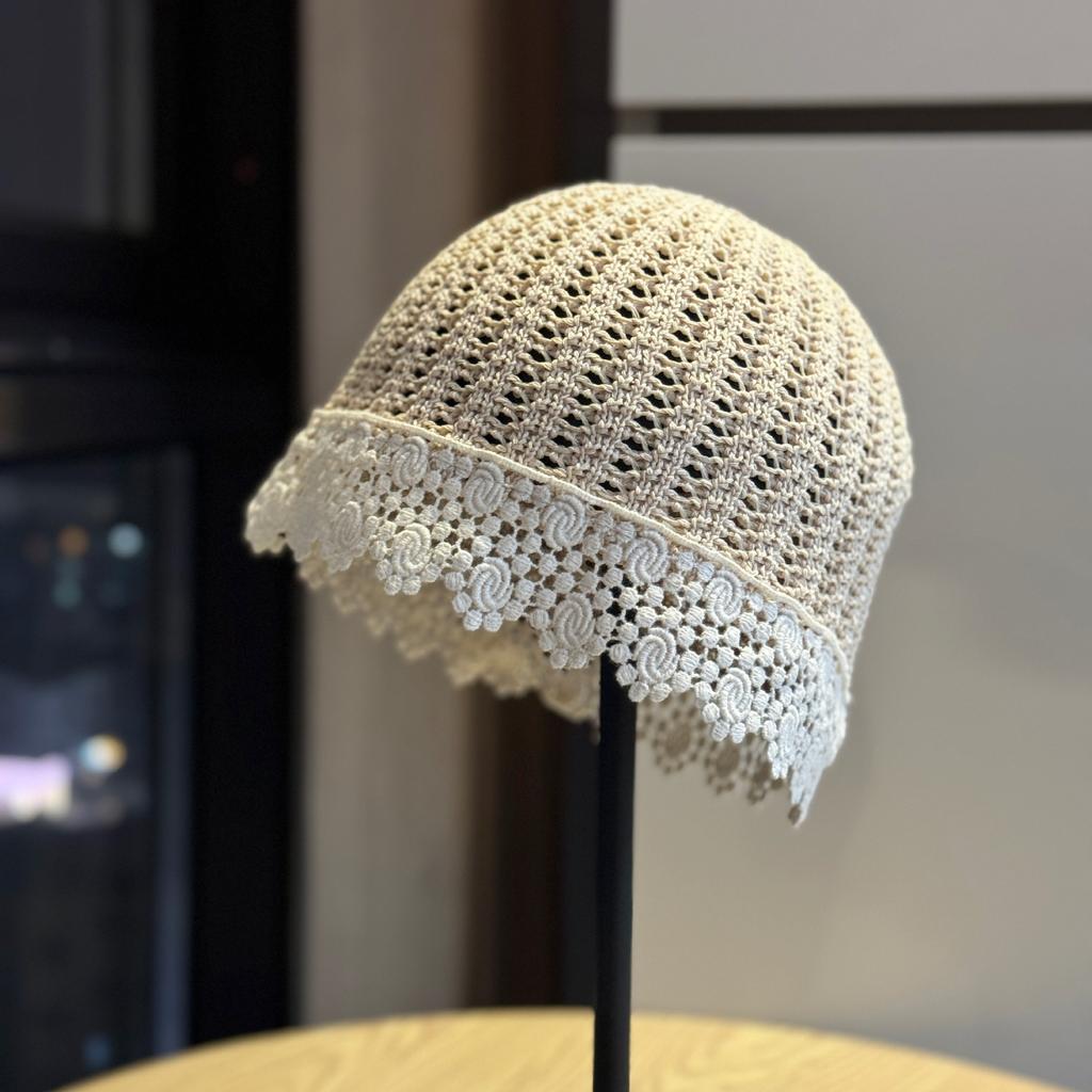 2026New Lace Beret for Women, French Retro Versatile Artist Hat, Large Head Circumference, Makes the Face Look Smaller, Elegant Knitted Hat