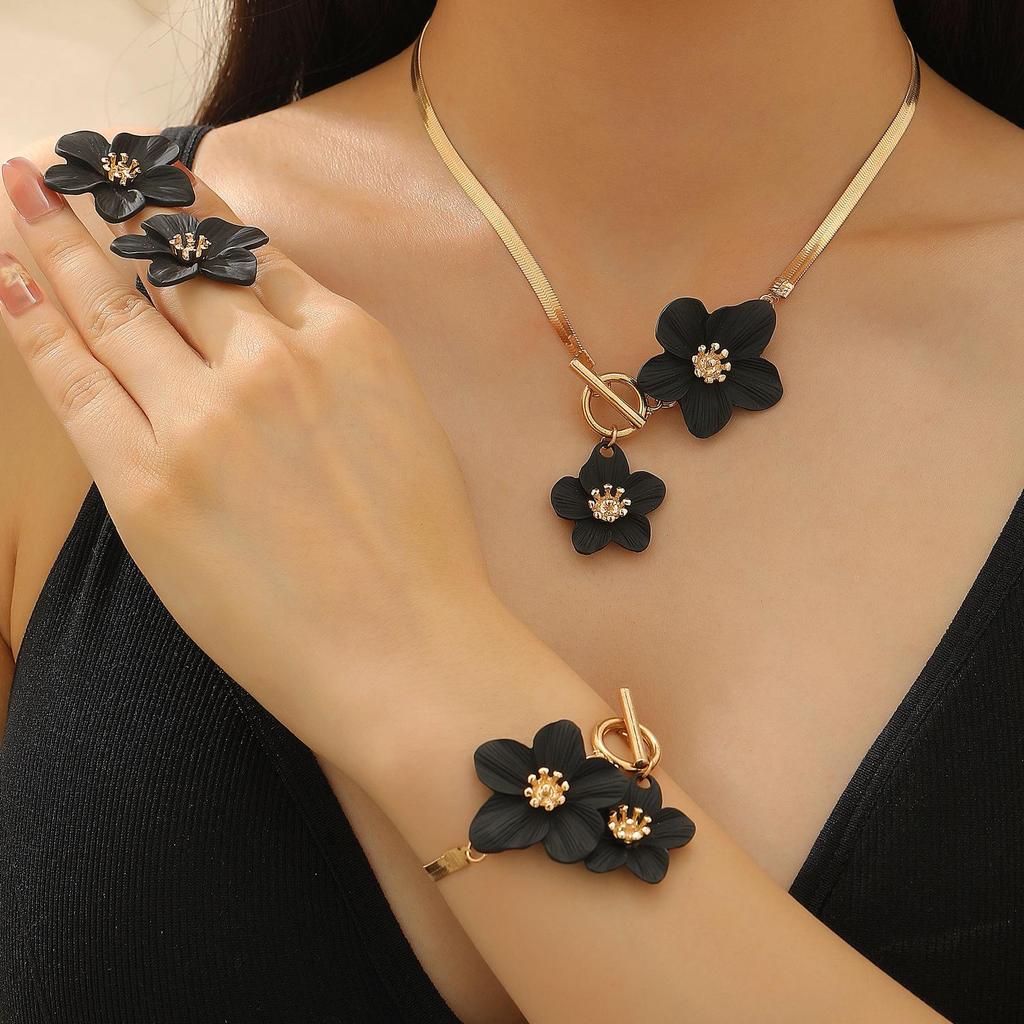 Elegant Alloy Flower Pendant Necklace and Earrings Set for Women - Fashionable, High-End, and Versatile.