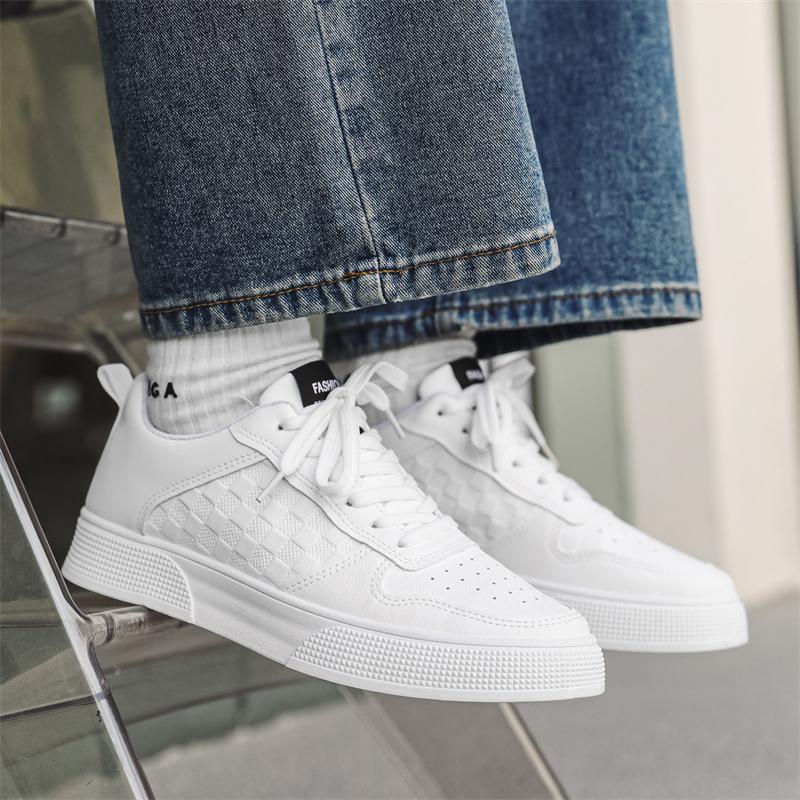 Men's casual shoes four seasons new thick soles anti slip breathable shoes fashion soft soles student outdoor slow walking shoes