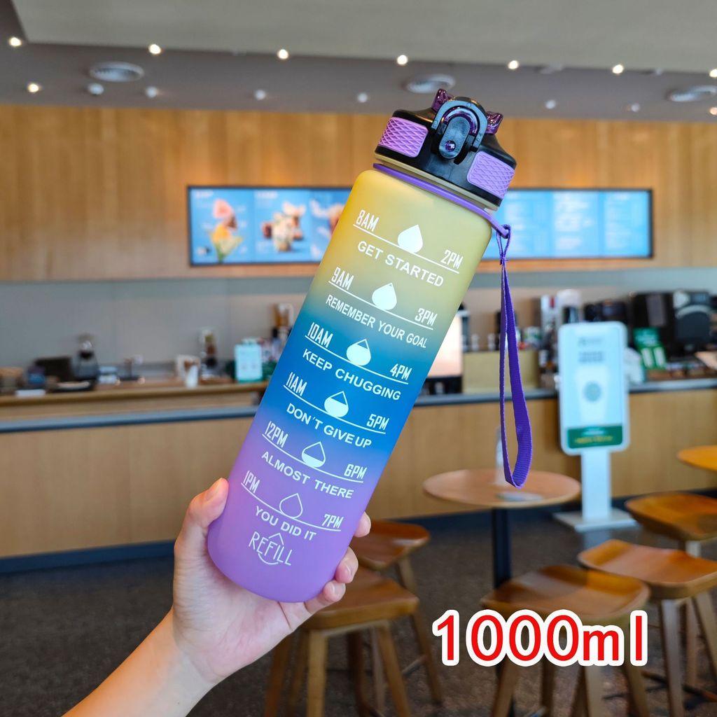 Plastik-Trinkbecher für Erwachsene mit Farbverlauf und Strohhalm für Büro und Outdoor