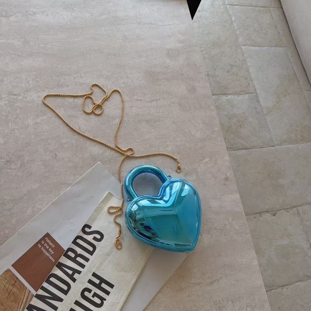 Acrylic Heart Shape Womens Chain Shoulder Bag With Magnetic Closure For Daily Use