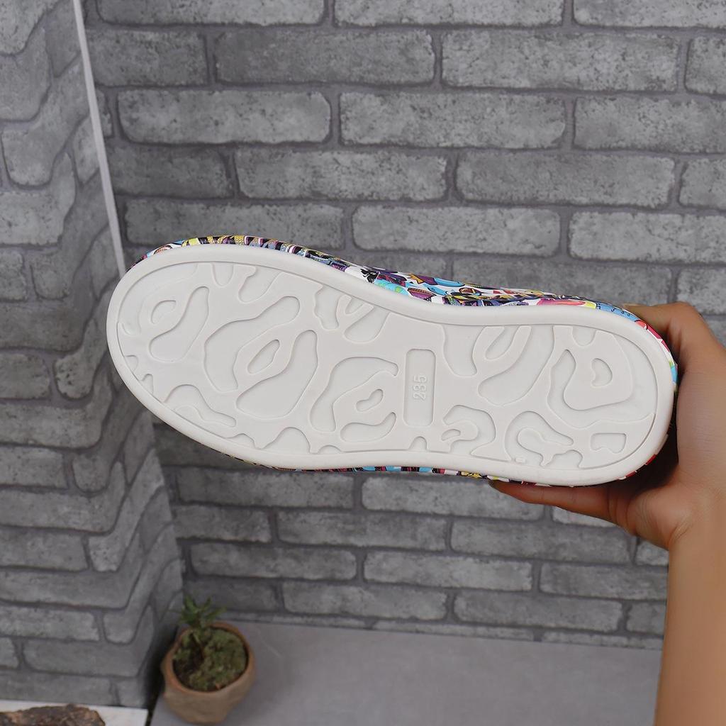 Plus Size Graffiti Lace-up Low-top Women's Thick-Soled Casual Skate Shoes