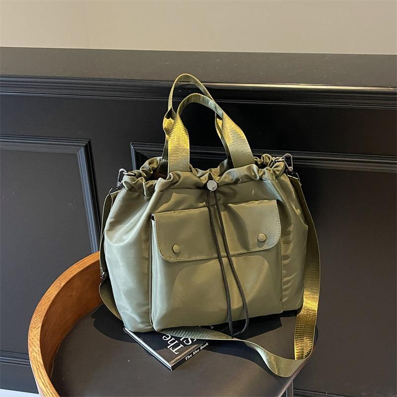 Casual Oxford Buttot Bag Women's New Large Capacity Commuter Portable Versatile Messenger Bag Sports Bag