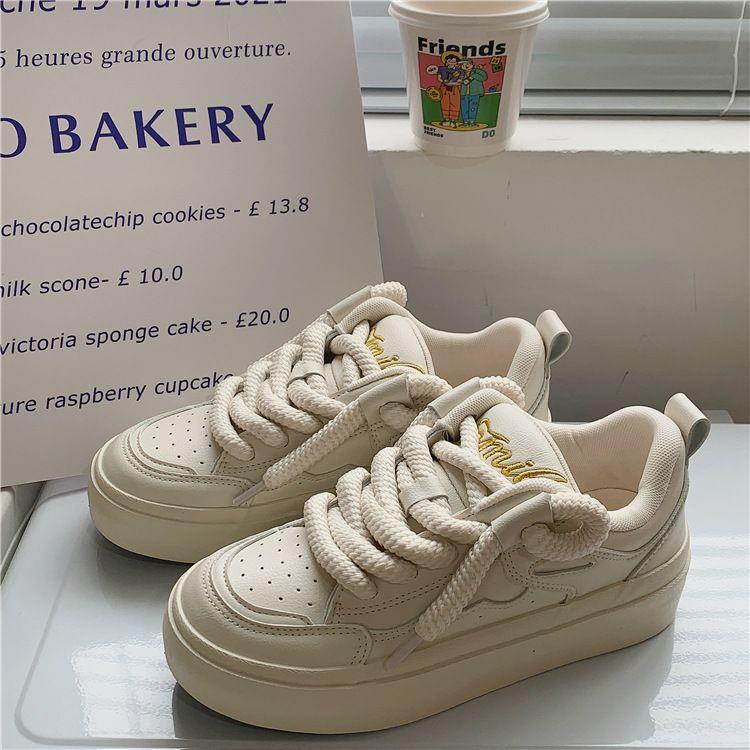 2024 New Design Comfortable White Shoes Women's Casual Skateboarding Shoes Thick Rope Lace Bread Shoes Women