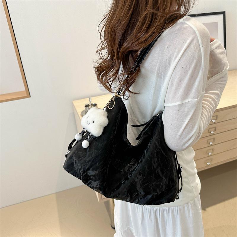2025 Summer New Fashion Shoulder Bag Commuter Tote Bag Women's Simple Fashion Large Capacity Shoulder Bag Women