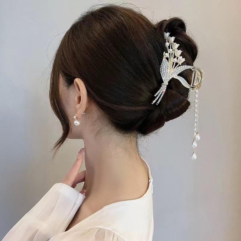 Lily of the Valley Rice Flower Tassel Hair Clip: Ancient Style Shark Clip Headdress