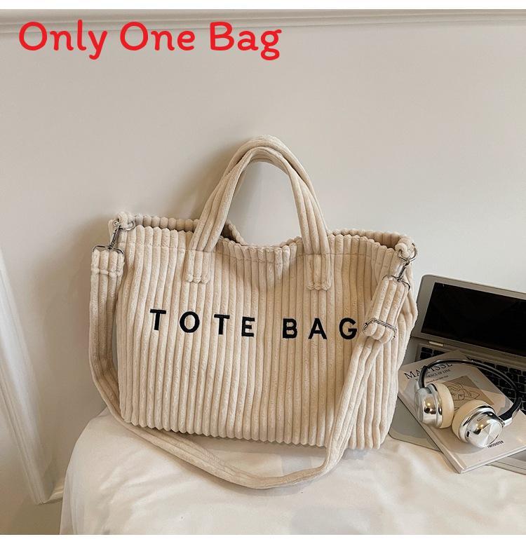 Ladies Shoulder Bag With Nylon Lining And Zipper Closure For Commuting