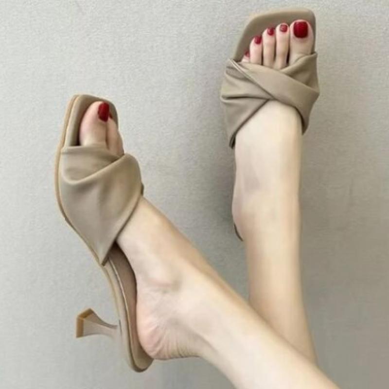New Arrivals Open Run Women Ribbon Twisted Square Toe Low Heel Sandals