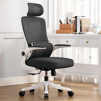 Ergonomická herní a kancelářská židle s pohodlnou opěrkou zad pro dlouhé studijní sezení