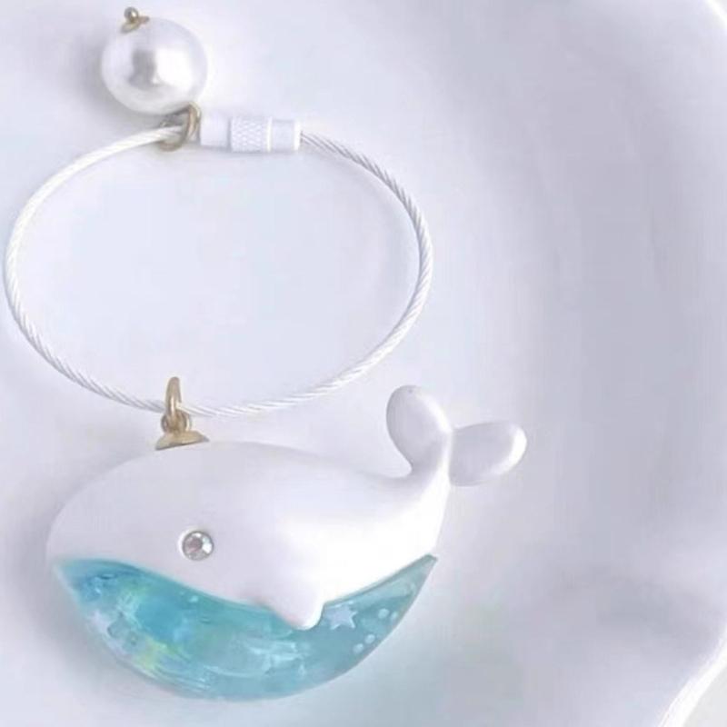 Whale Keychain Marine Life Animal Keychains for Car Bag Keyring Personality Key Chain Charm Jewelry Valentines Day Gift