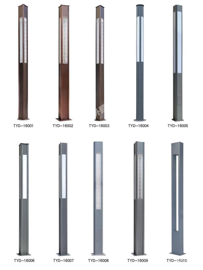 Solar Aluminum Garden Light: Modern Square Post for Outdoor Courtyard