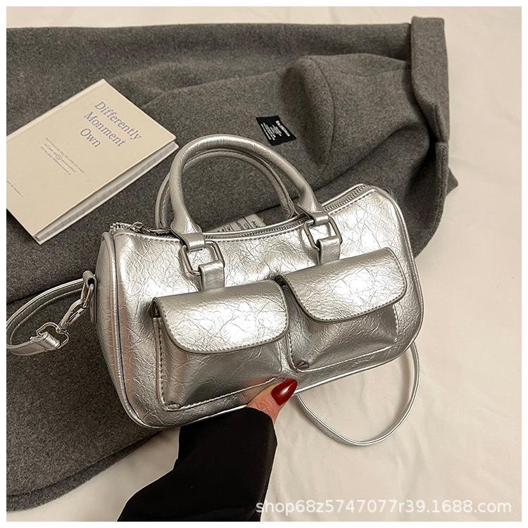 Simple casual portable small square bag 2025 new Korean version high-end fashion shoulder bag niche design messenger bag