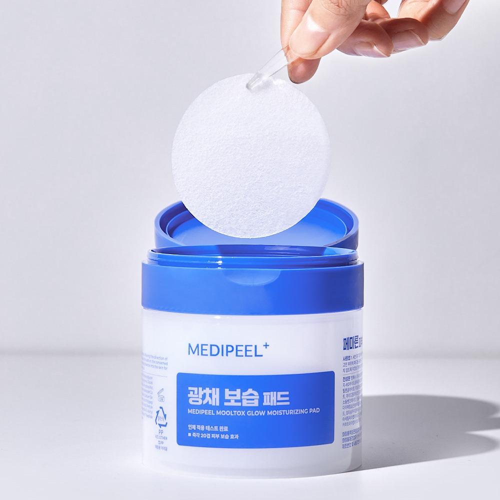 MEDI-PEEL Mooltox Glow Moisturizing Pad 50 Ea + RANDOM GIFT