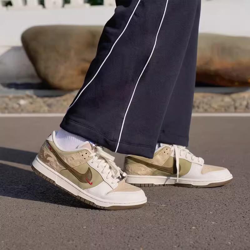 Nike Men's DUNK CNY Year of the Horse Limited Skate Shoes