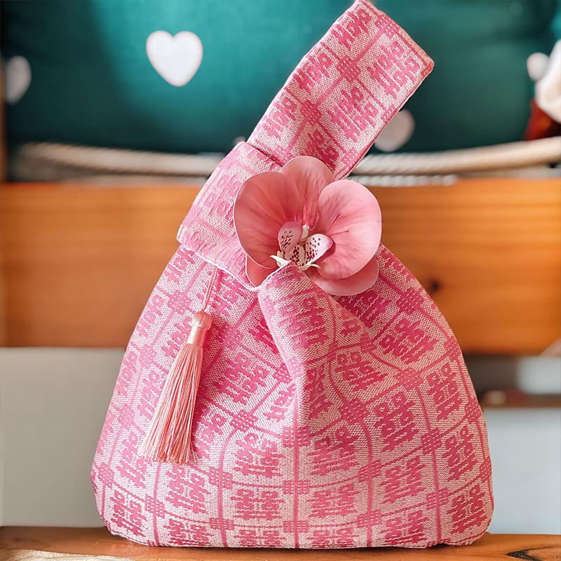 New Chinese Style Knot Wrist Bag Tassel Flower Pendant Cheongsam Hanfu Accessories Wrist Bag Small Tote Bag Wedding Handbags