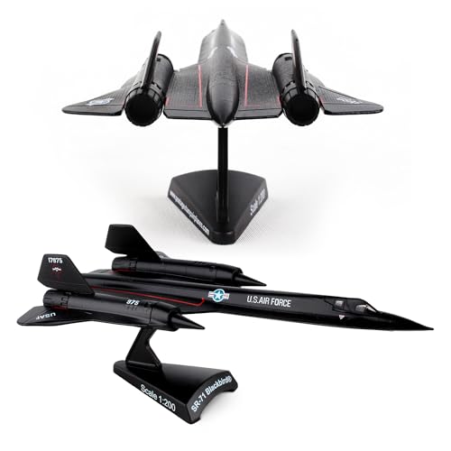 

POSTAGE STAMP 1/200 SR-71 Blackbird US Air Force (Finished Model)