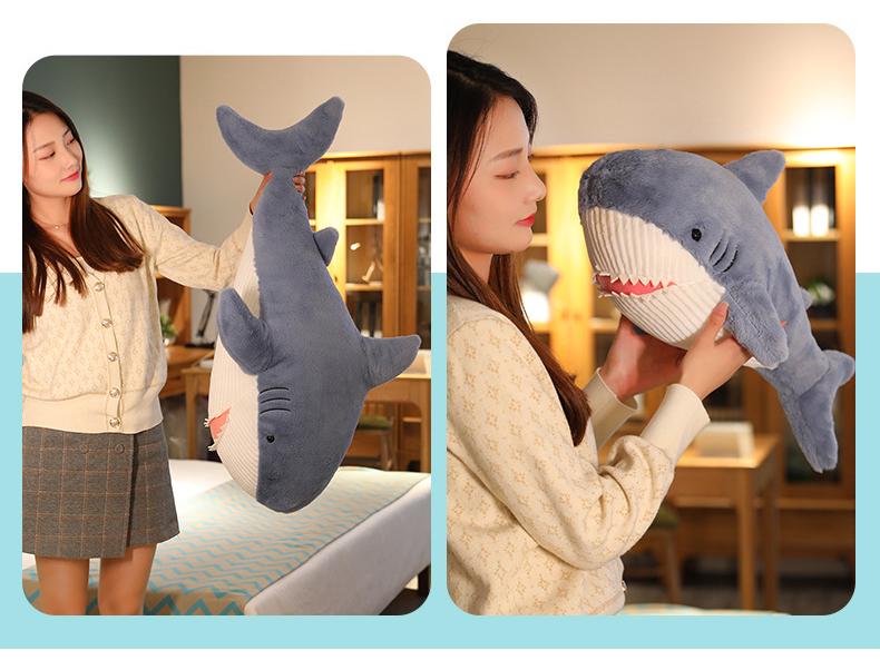 Adorável Tubarão Branco de Pelúcia - Almofada Série Oceano para Crianças e Meninas