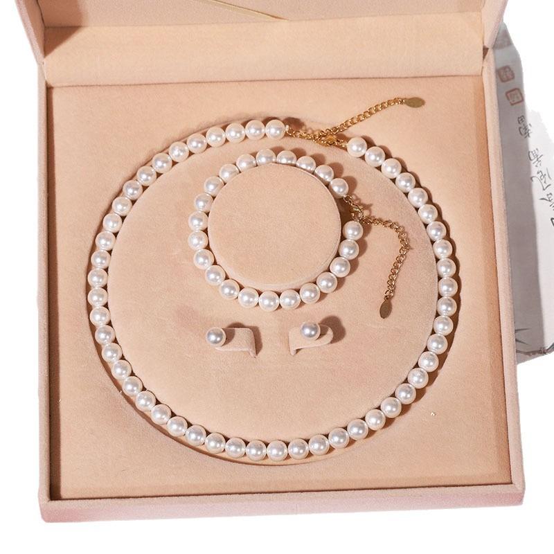 White Bead Sweet Light Luxury Women's Neck Chain Necklace Three-piece Set Mom Chain Jewelry