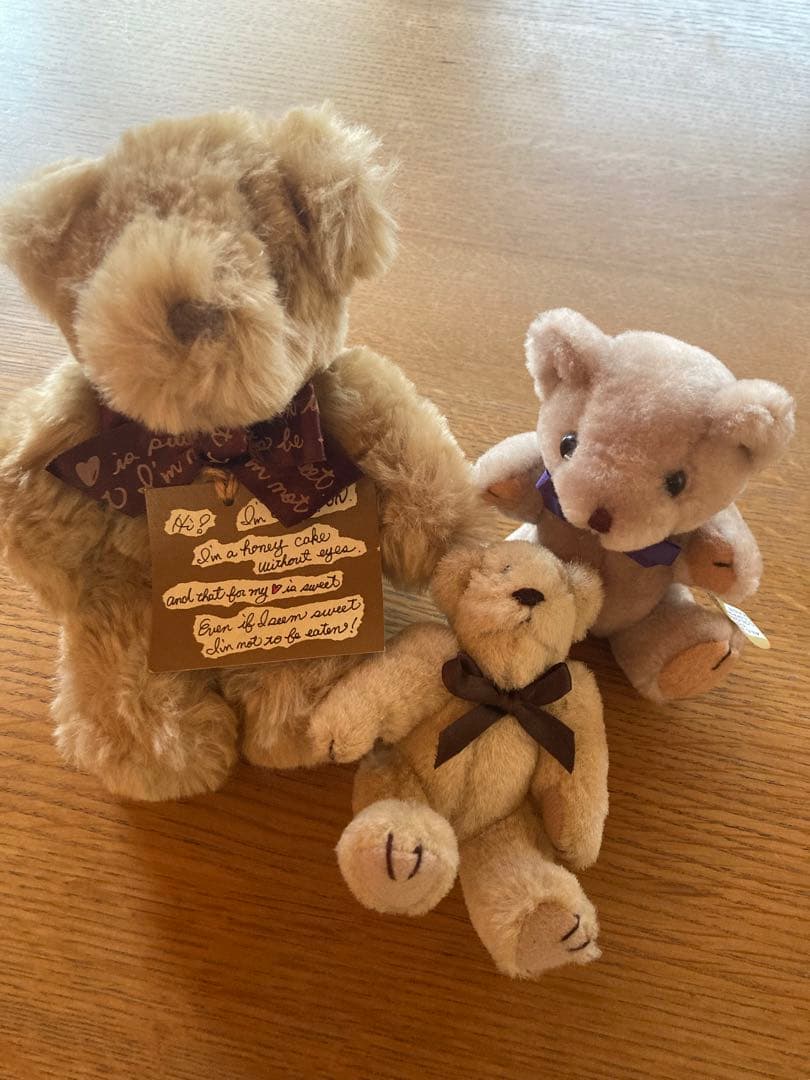 

[USED] 3 mini teddy bears, almost