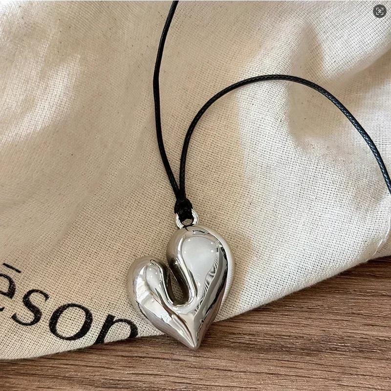 Minimalism Hollow Out Water Drop-Shape Pendant Necklace for Women Exquisite Charm Collarbone Chain Party Jewelry Birthday GIft