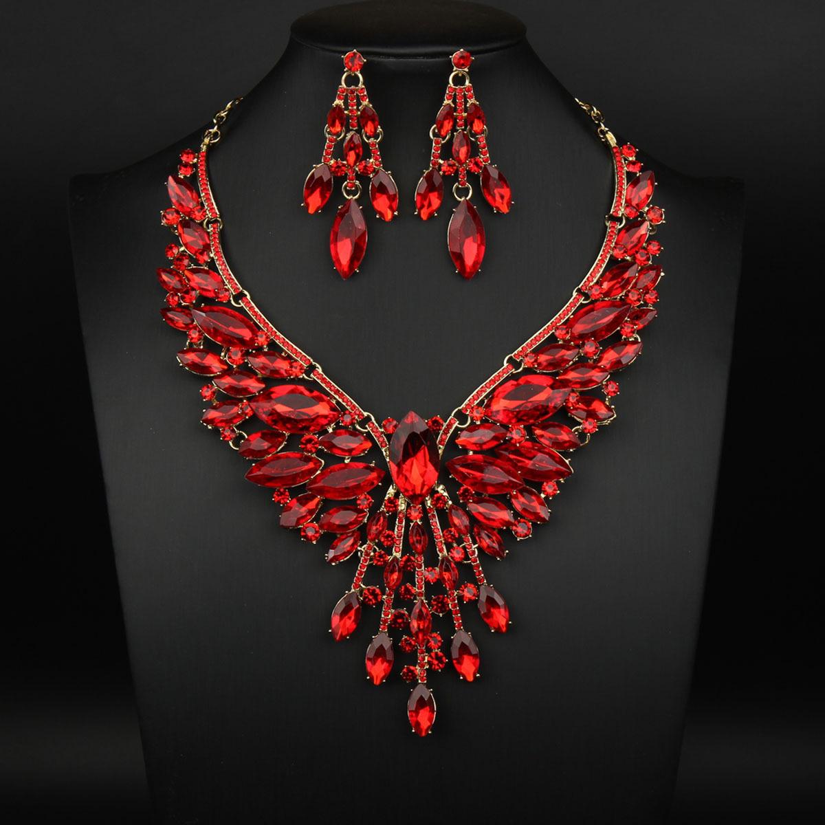 

2026 Fashion Luxury European and American Exaggerated Gem Necklace Earrings Set Banquet Bridal Dress Women s Accessories 45CM красный